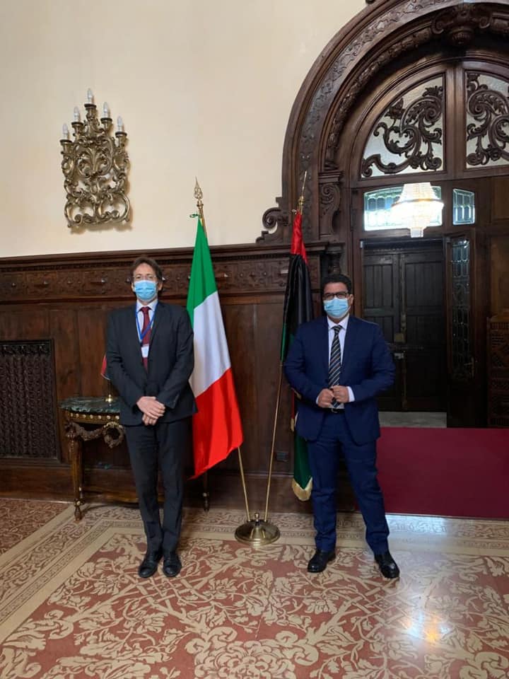 سفير ليبيا لدى روما والقنصل الإيطالي المقترح في بنغازي يبحثان تسهيل إصدار التأشيرات للمواطنين
