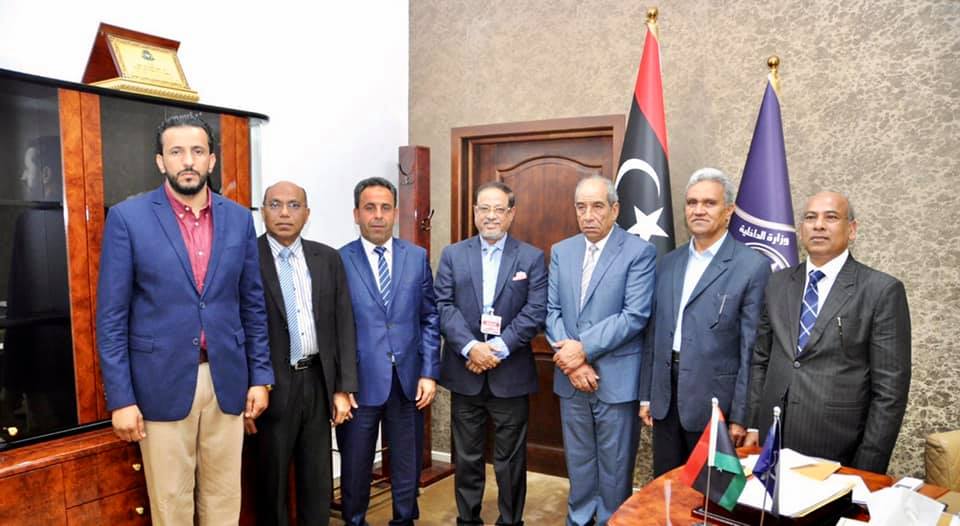 وزارة الداخلية تبحث مع وفد بنغلاديش إجراءات دخول العمالة إلى سوق العمل الليبي